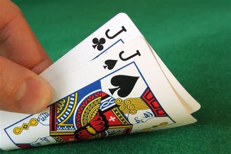 GAMBLE Synonyms: 28 Similar and Opposite Words .